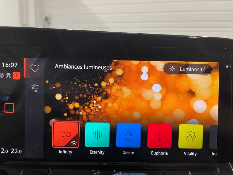 VOLKSWAGEN GOLF 2022 - Photo n°24