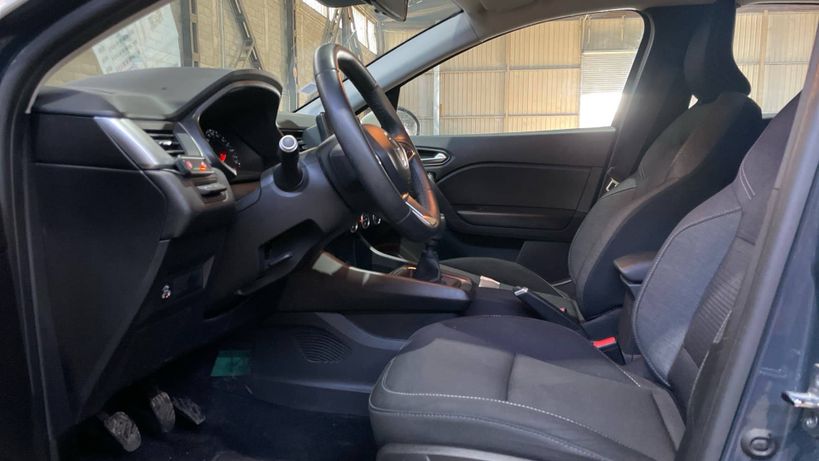 RENAULT CAPTUR 2021 - Photo n°10