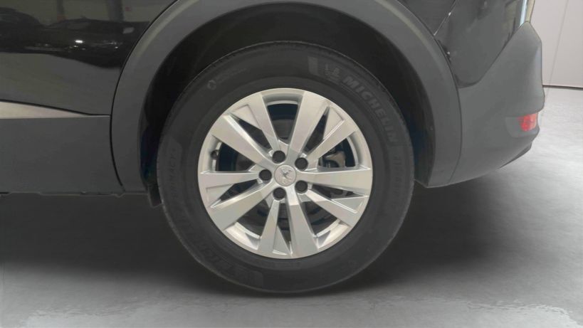 PEUGEOT 5008 2022 - Photo n°17