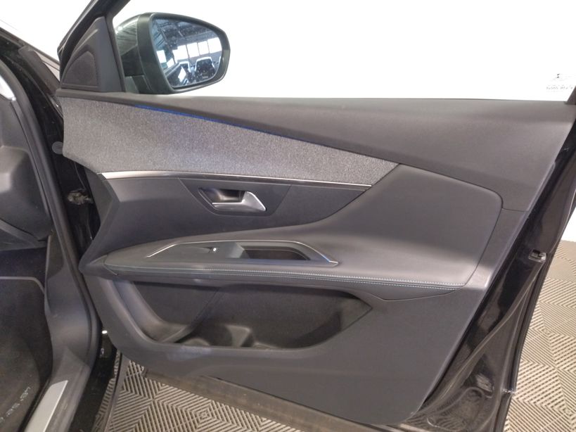 PEUGEOT 3008 2019 - Photo n°7