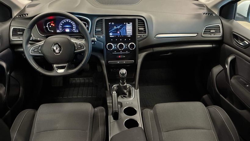 RENAULT MEGANE IV BERLINE 2020 - Photo n°10
