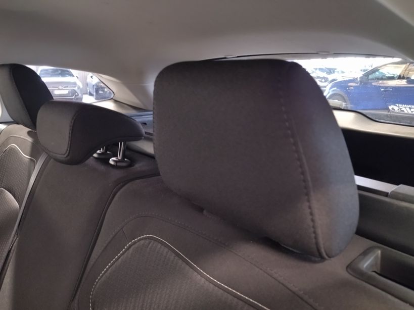 RENAULT MEGANE IV ESTATE BUSINESS 2018 - Photo n°22