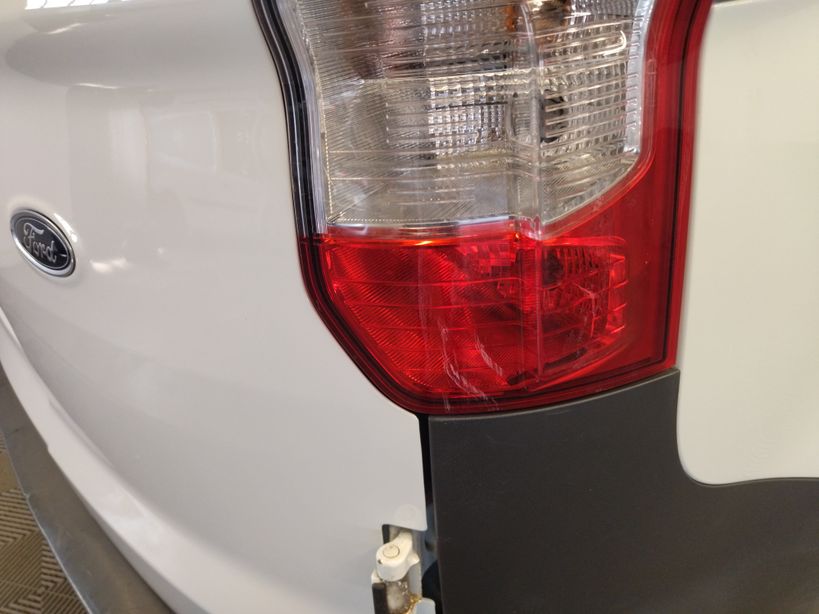 FORD TRANSIT COURIER FOURGON 2020 - Photo n°14