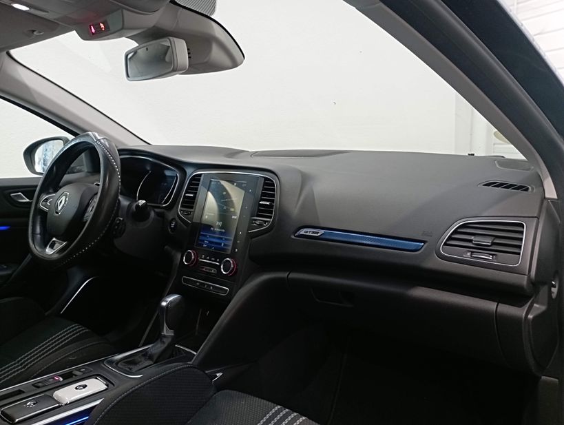 RENAULT MEGANE IV BERLINE 2020 - Photo n°11