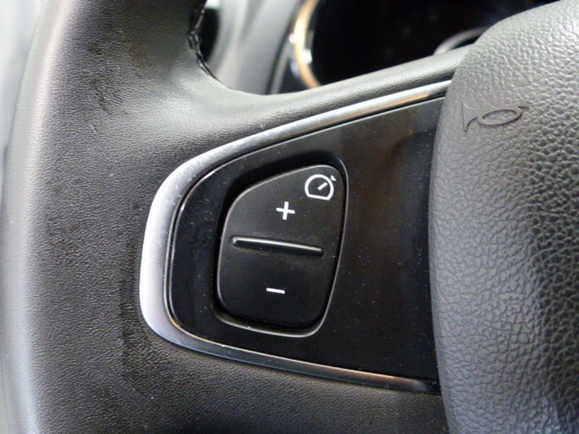 RENAULT CLIO IV BUSINESS 2018 - Photo n°18