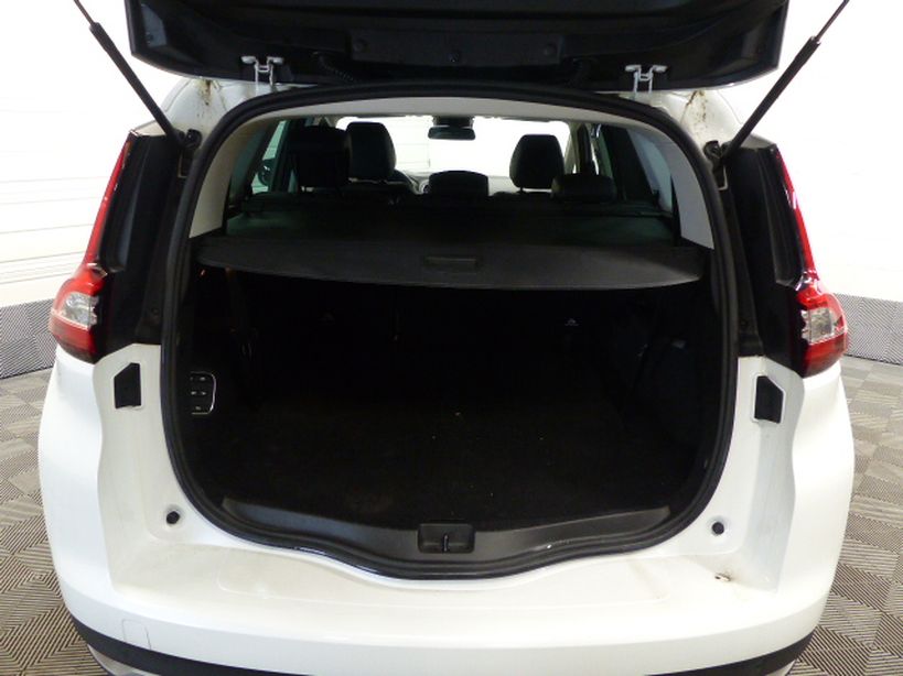 RENAULT GRAND SCENIC IV 2017 - Photo n°10