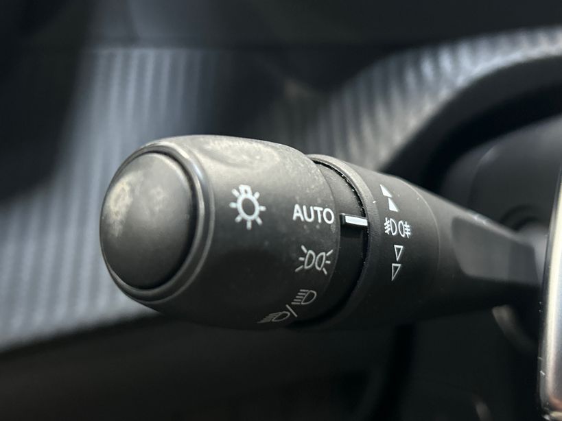 PEUGEOT 2008 BUSINESS 2021 - Photo n°27