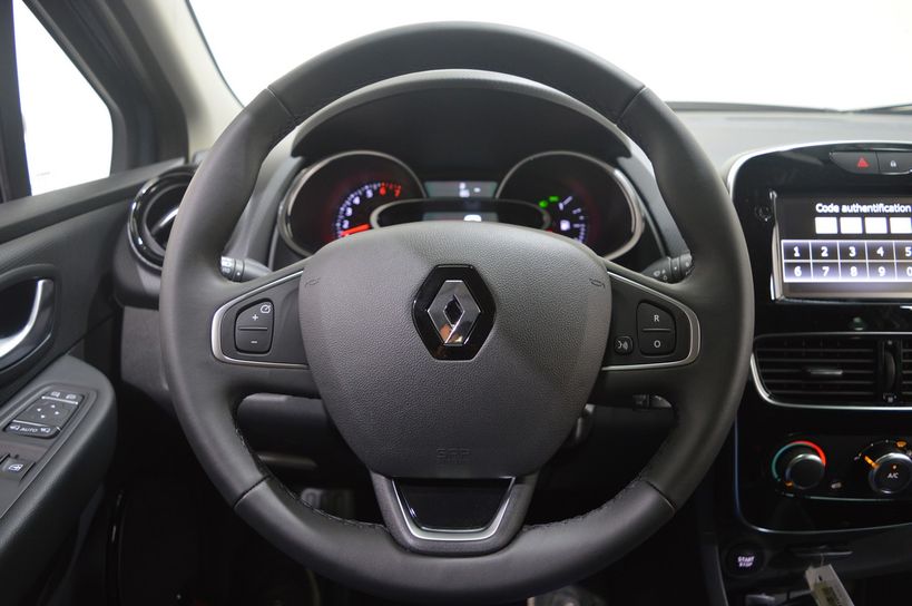 RENAULT CLIO IV 2020 - Photo n°11