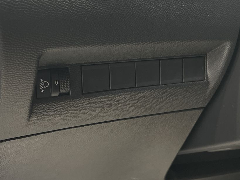 PEUGEOT 2008 2023 - Photo n°38