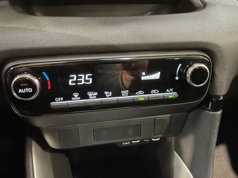 TOYOTA YARIS HYBRIDE 2025 - Photo n°19