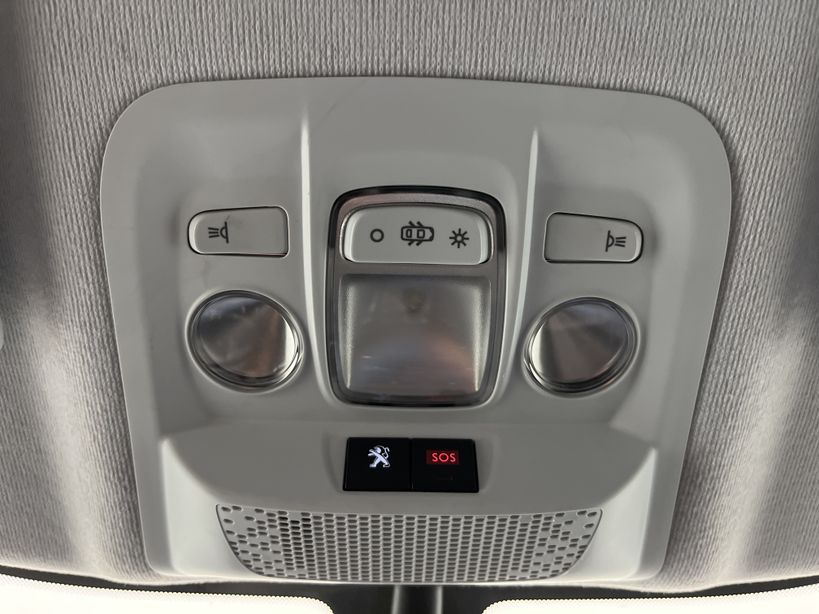 PEUGEOT 208 2019 - Photo n°21