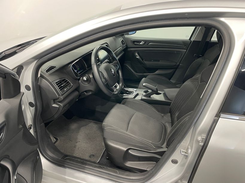 RENAULT MEGANE IV BERLINE BUSINESS 2020 - Photo n°27