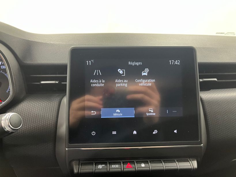 RENAULT CLIO V 2021 - Photo n°18