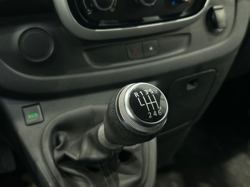 RENAULT TRAFIC FOURGON 2021 - Photo n°17