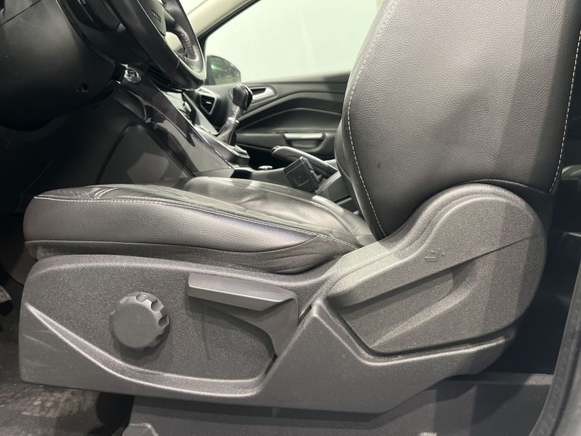 FORD KUGA 2015 - Photo n°38