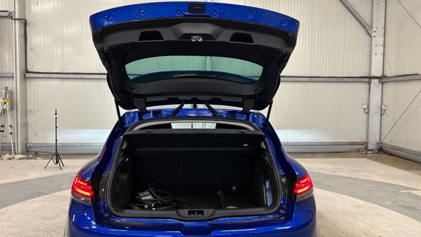 RENAULT MEGANE IV BERLINE 2022 - Photo n°12