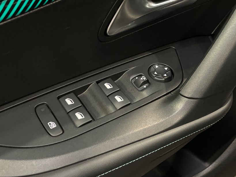 PEUGEOT 2008 2023 - Photo n°34