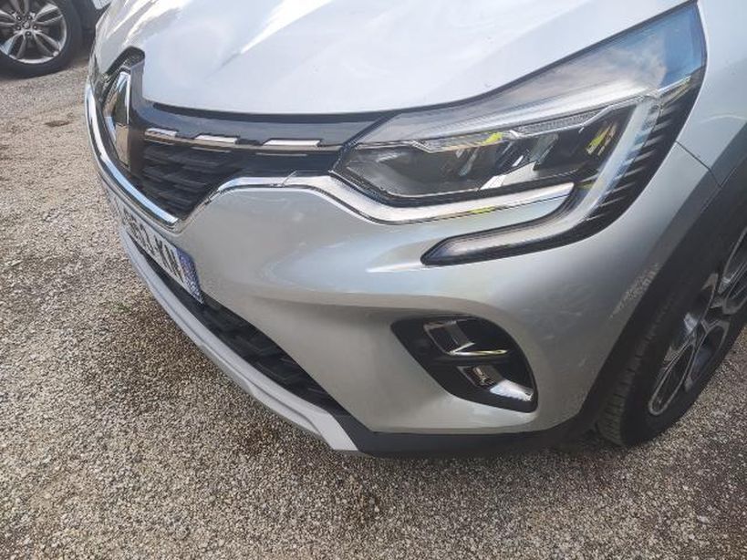 RENAULT CAPTUR 2022 - Photo n°2