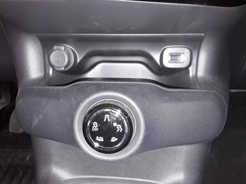 CITROEN C4 CACTUS 2018 - Photo n°2