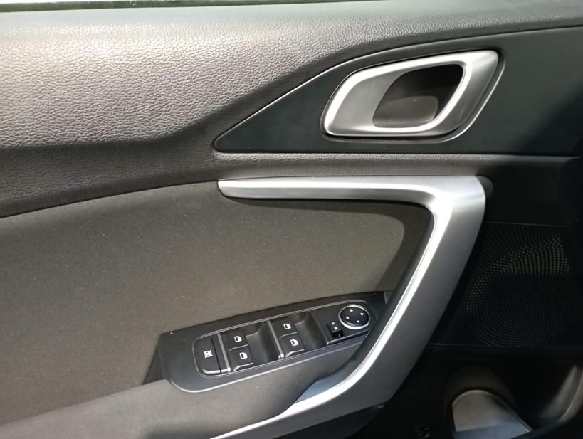 KIA CEED SW 2020 - Photo n°28