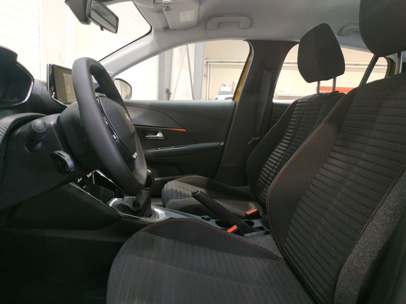 PEUGEOT 208 2022 - Photo n°14