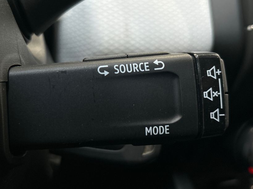 RENAULT CLIO V 2022 - Photo n°25