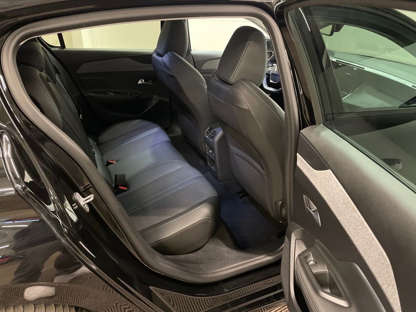 PEUGEOT 308 2023 - Photo n°8