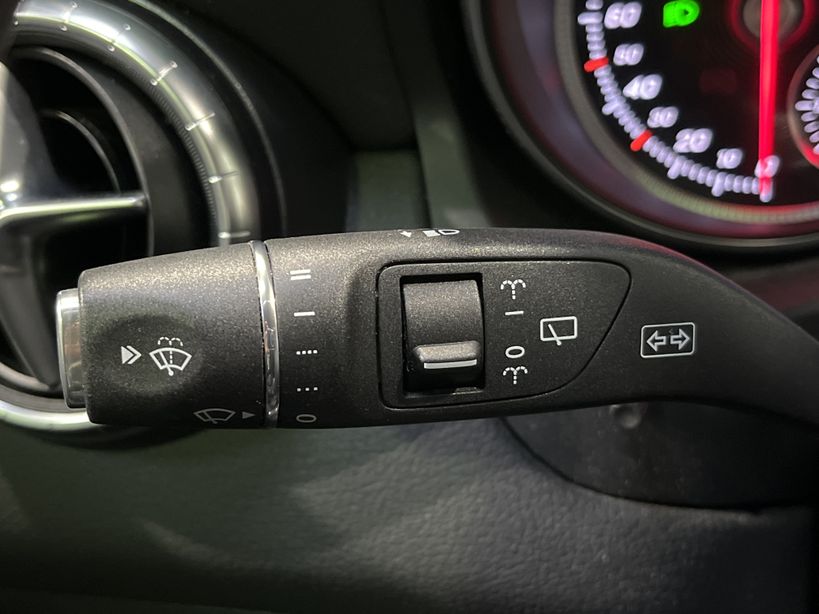 MERCEDES CLASSE CLA SHOOTING BRAKE 2017 - Photo n°27