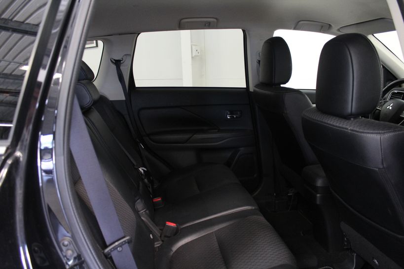 MITSUBISHI OUTLANDER 2015 - Photo n°11