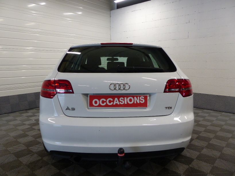 AUDI A3 SPORTBACK 2010 - Photo n°12