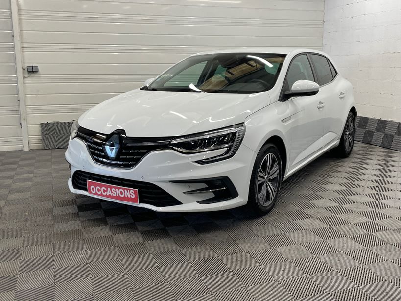 RENAULT MEGANE IV BERLINE 2022 - Photo n°1