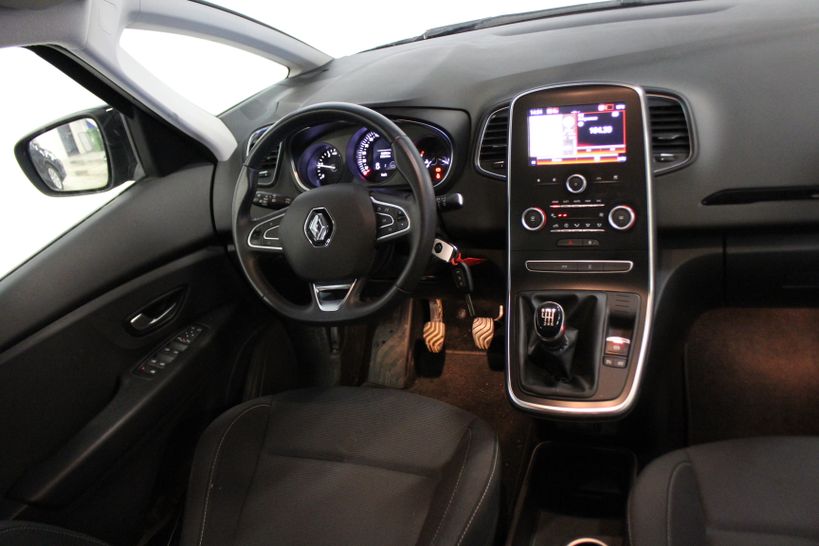 RENAULT GRAND SCENIC IV 2018 - Photo n°8