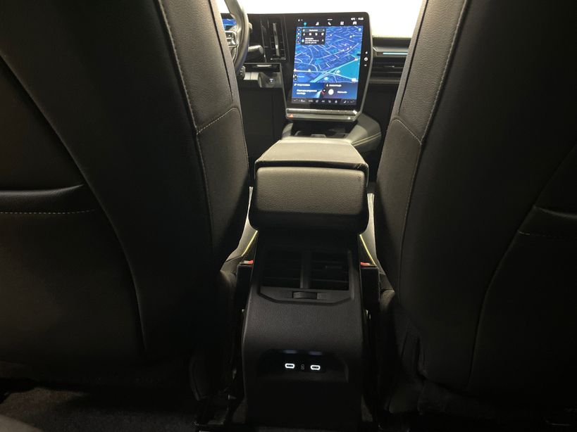 RENAULT MEGANE E TECH 2023 - Photo n°43