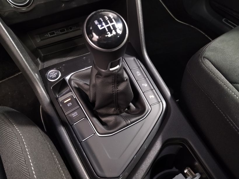 VOLKSWAGEN TIGUAN 2018 - Photo n°13
