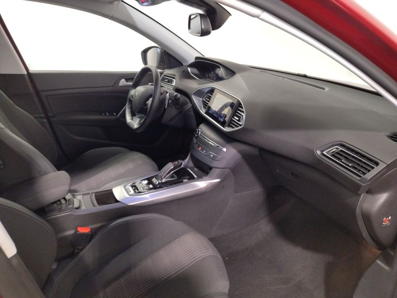 PEUGEOT 308 2021 - Photo n°8