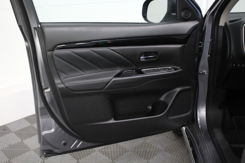 MITSUBISHI OUTLANDER PHEV 2019 - Photo n°36