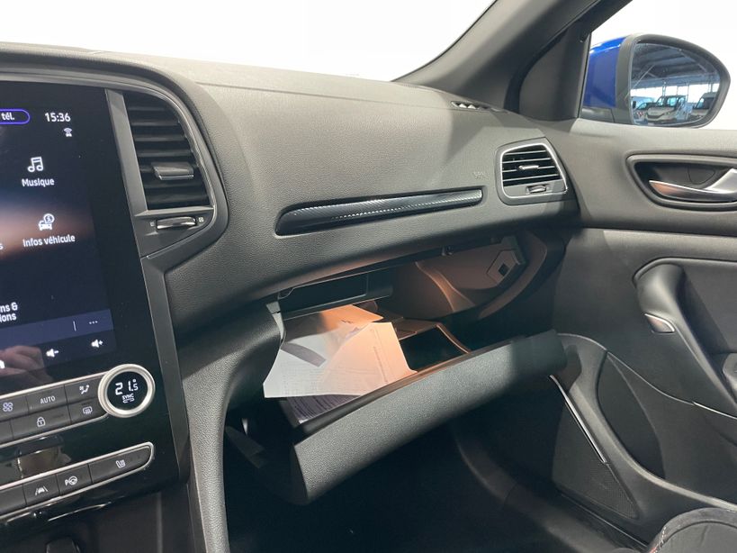 RENAULT MEGANE IV BERLINE 2022 - Photo n°29