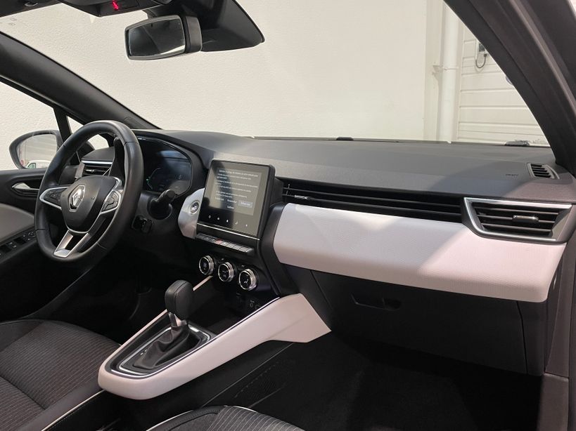 RENAULT CLIO V 2023 - Photo n°9