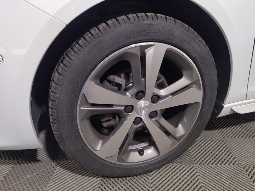 PEUGEOT 308 2021 - Photo n°4