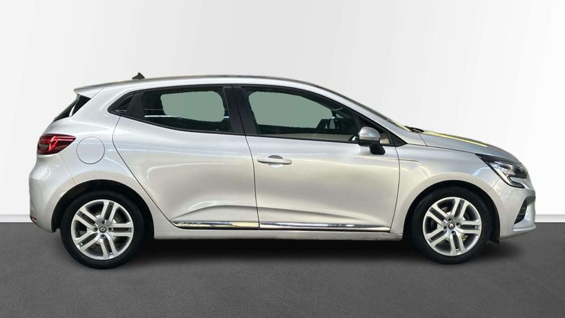 RENAULT CLIO V 2021 - Photo n°12