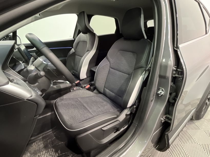 RENAULT CAPTUR 2023 - Photo n°10