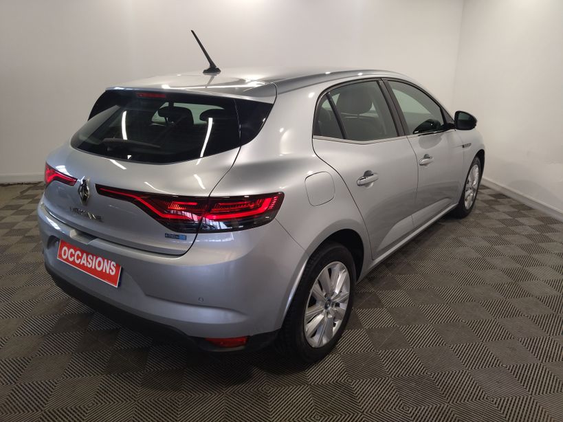 RENAULT MEGANE IV BERLINE 2021 - Photo n°3