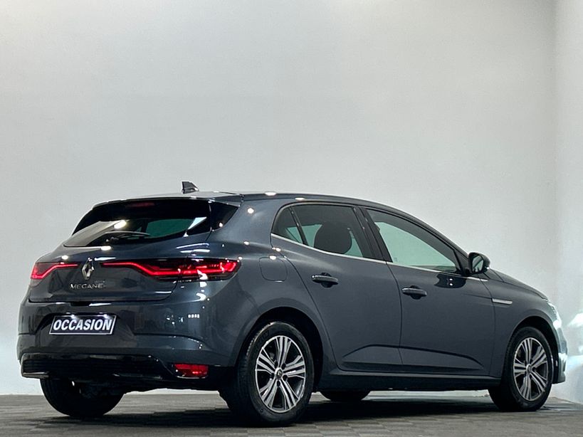 RENAULT MEGANE IV BERLINE 2021 - Photo n°3