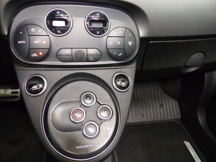 FIAT 500C MY17 2018 - Photo n°9