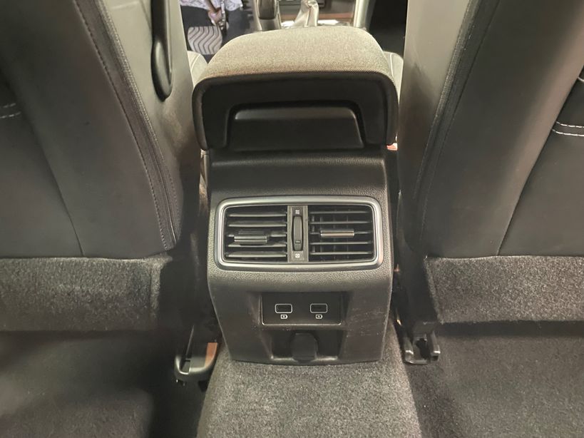 RENAULT MEGANE IV ESTATE 2022 - Photo n°32