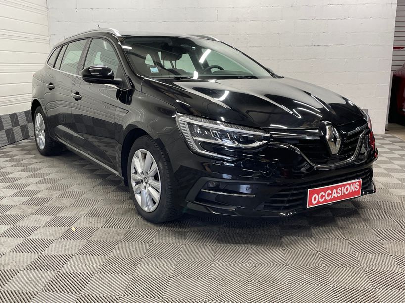 RENAULT MEGANE IV ESTATE 2022 - Photo n°3