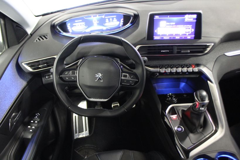 PEUGEOT 3008 2019 - Photo n°8