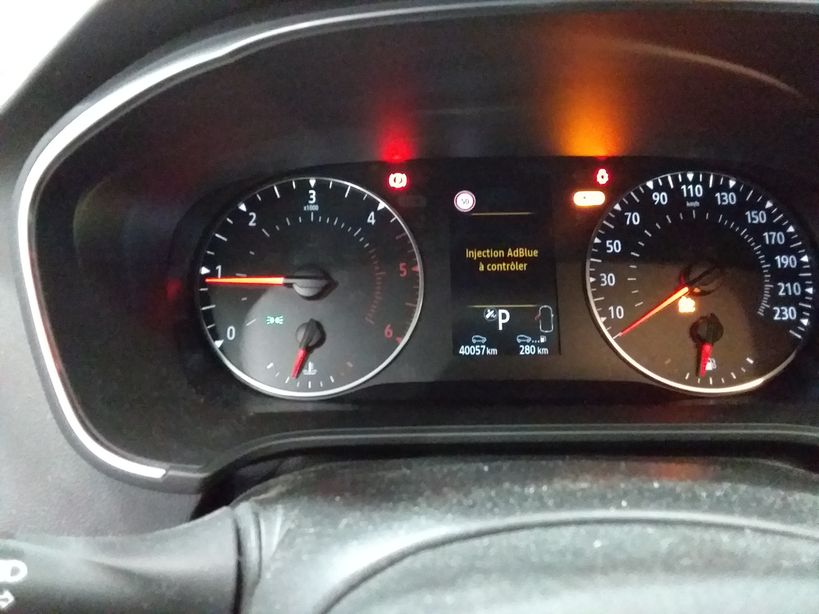 RENAULT MEGANE IV BERLINE 2022 - Photo n°2