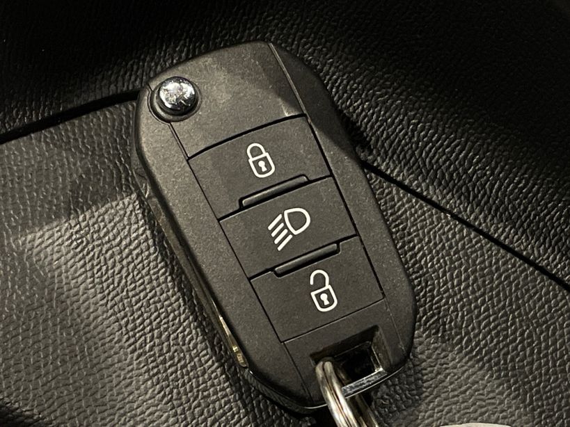 PEUGEOT 208 2025 - Photo n°52