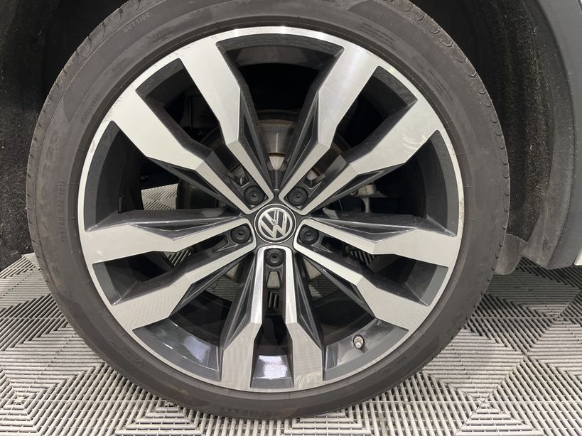 VOLKSWAGEN TIGUAN 2018 - Photo n°1